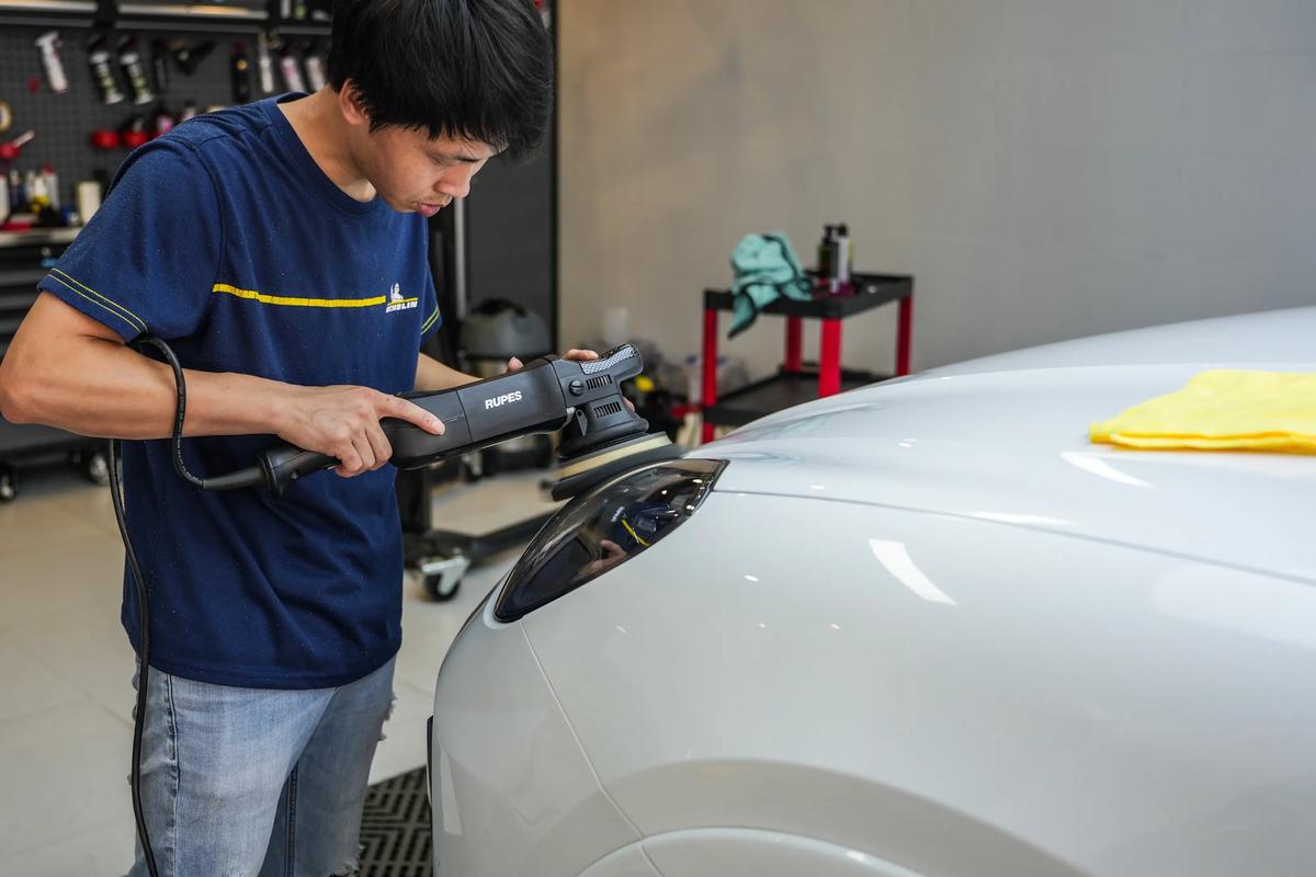 汽车千万别打蜡 汽车打蜡可以不擦掉吗