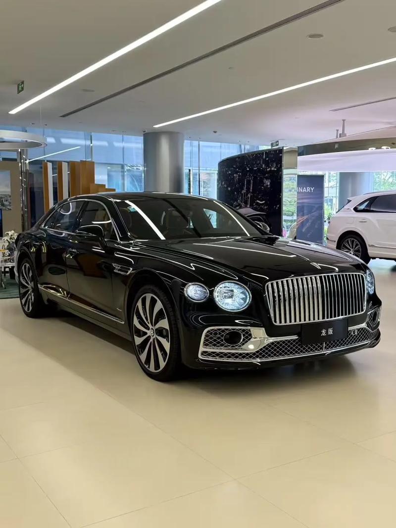 宾利最新款价格(最新款宾利飞驰价格)