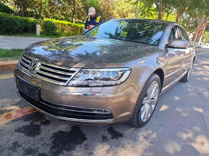 大众辉腾2024款／大众辉腾2024款报价及图片330