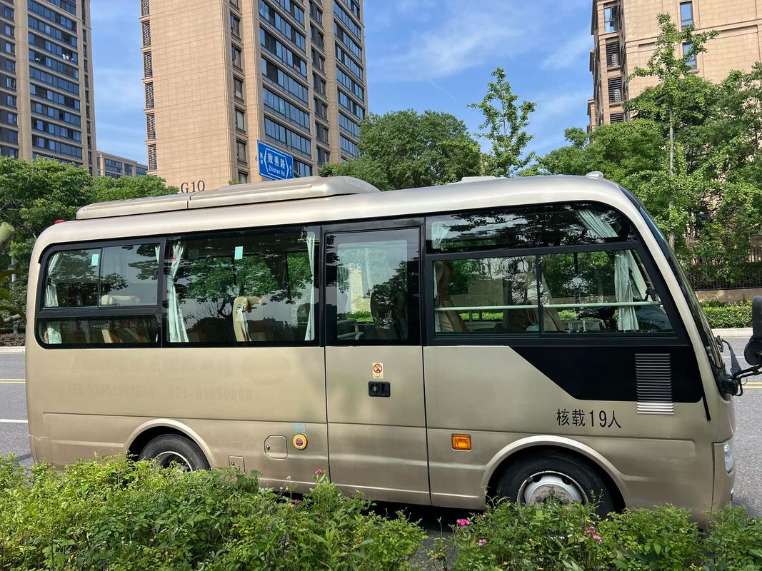 宇通19座客车多少钱,宇通19座客车多少钱一辆