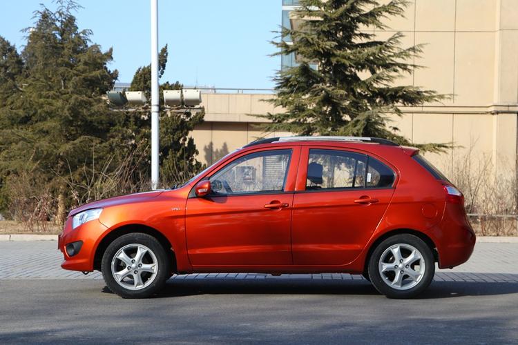 包含夏利n7新车多少钱的词条