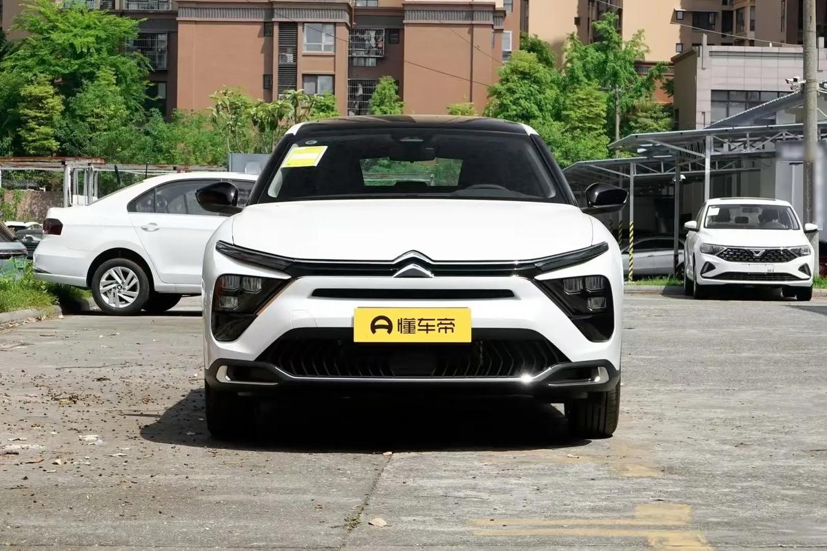 c5x是轿车还是suv/c5车是什么样的